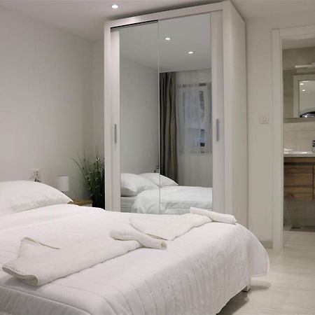 City Center Chic Apartments Baska Voda Bagian luar foto