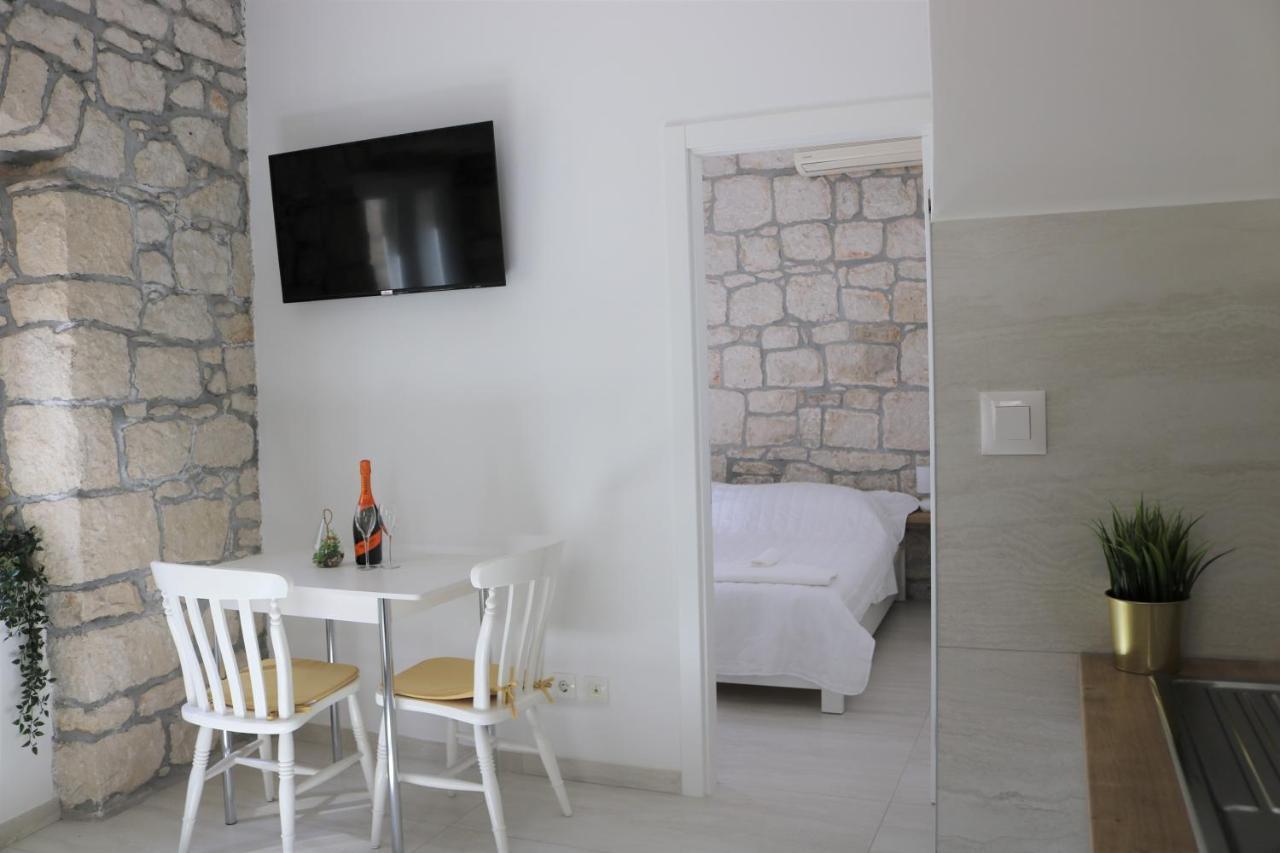 City Center Chic Apartments Baska Voda Bagian luar foto