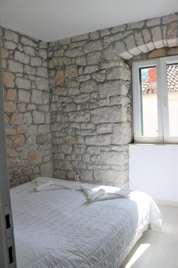 City Center Chic Apartments Baska Voda Bagian luar foto